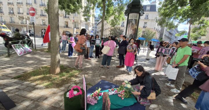 Prihatin Kondisi di Tanah Air, Mahasiswa Hingga Ibu Rumah Tangga di Prancis Turun ke Jalan dalam Aksi “Paris Bergerak”